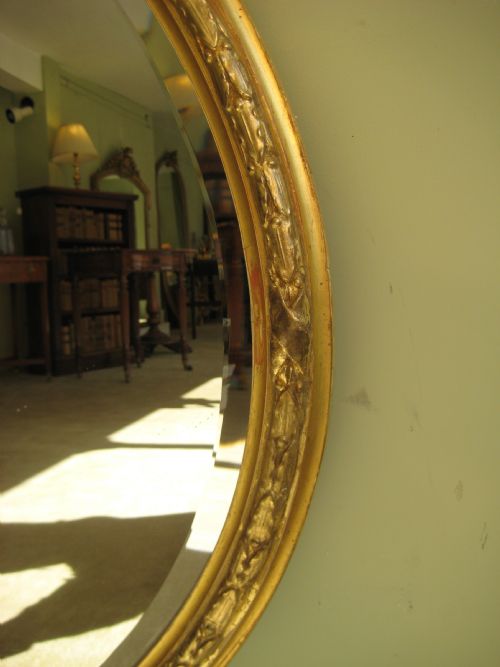 19TH CENTURY ENGLISH LARGE OVAL GILT WALL MIRROR - ADDITIONAL PHOTO 3