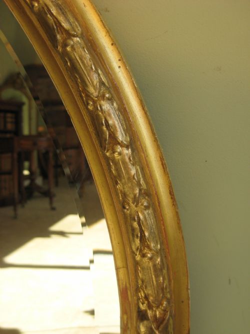 19TH CENTURY ENGLISH LARGE OVAL GILT WALL MIRROR - ADDITIONAL PHOTO 5