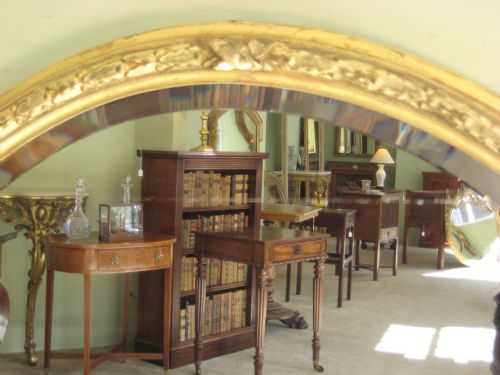 19TH CENTURY ENGLISH LARGE OVAL GILT WALL MIRROR - ADDITIONAL PHOTO 7