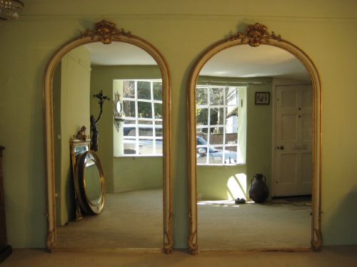PAIR LARGE FRENCH PAINTED AND PARCELGILT MIRRORS - ADDITIONAL PHOTO 7