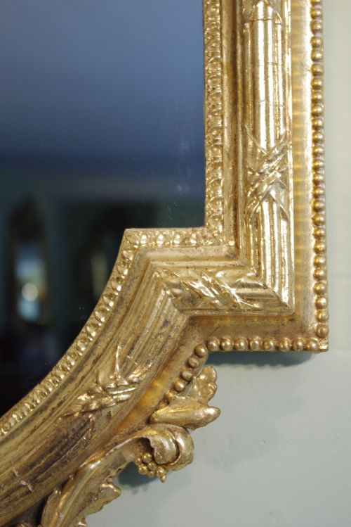 ENGLISH GILT GIRANDOLE WALL MIRROR - ADDITIONAL PHOTO 6
