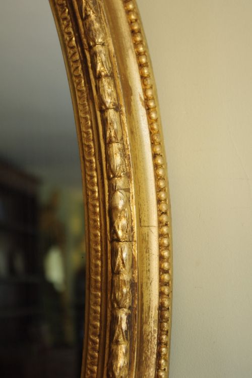 LARGE OVAL 19TH CENTURY ENGLISH GILT WALL MIRROR - ADDITIONAL PHOTO 5