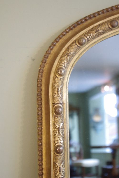 19TH CENTURY ENGLISH GILT ARCH TOP OVERMANTLE - ADDITIONAL PHOTO 4