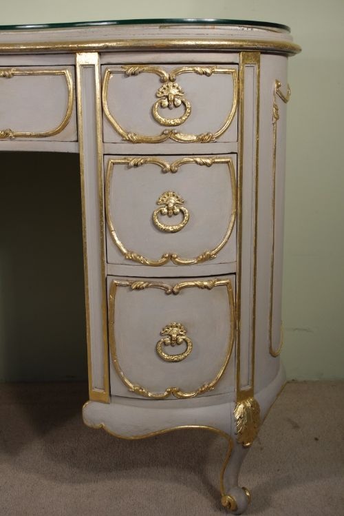 FRENCH PAINTED AND PARCELGILT DRESSING TABLE - ADDITIONAL PHOTO 5