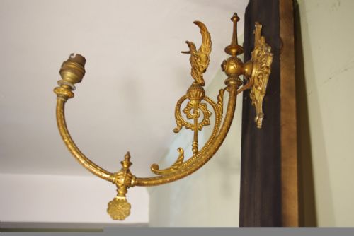 SET OF FOUR GILT METAL WALL LIGHTS - ADDITIONAL PHOTO 4