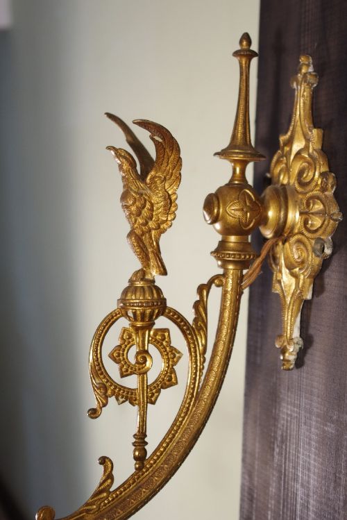SET OF FOUR GILT METAL WALL LIGHTS - ADDITIONAL PHOTO 6