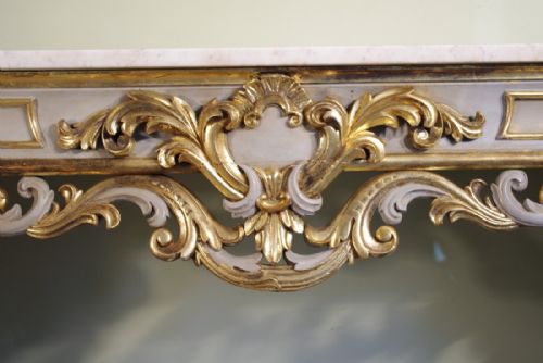 PAINTED AND PARCELGILT CONSOLE TABLE WITH MARBLE TOP - ADDITIONAL PHOTO 6