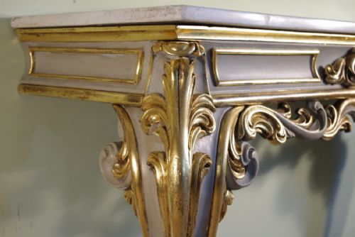 PAINTED AND PARCELGILT CONSOLE TABLE WITH MARBLE TOP - ADDITIONAL PHOTO 8