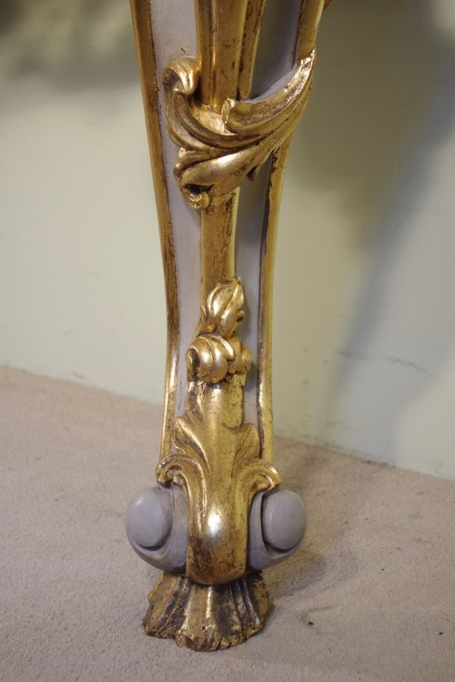 PAINTED AND PARCELGILT CONSOLE TABLE WITH MARBLE TOP - ADDITIONAL PHOTO 10
