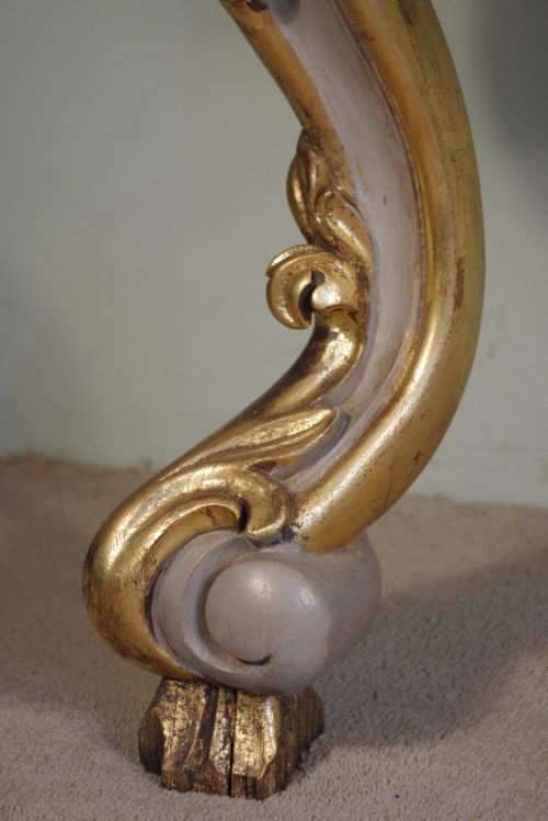PAINTED AND PARCELGILT CONSOLE TABLE WITH MARBLE TOP - ADDITIONAL PHOTO 12