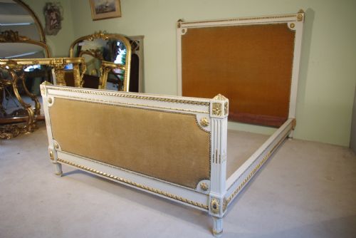 FRENCH LOUIS XVI STYLE PAINTED AND PARCELGILT 5FT DOUBLEKING SIZE BED - ADDITIONAL PHOTO 12