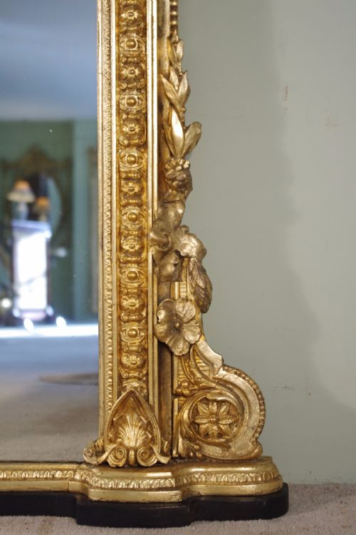 19TH CENTURY ENGLISH GILT LARGE ARCH TOP OVERMANTLE MIRROR - ADDITIONAL PHOTO 9