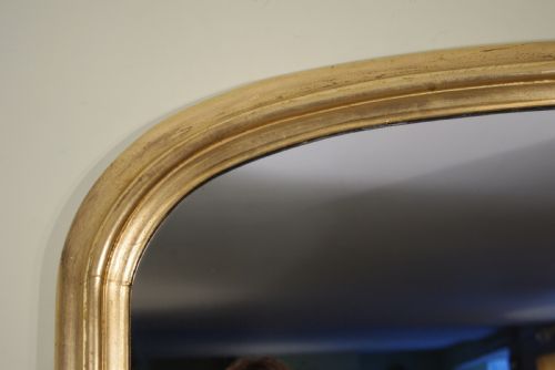 19TH CENTURY ENGLISH GILT LARGE ARCH TOP OVERMANTLE MIRROR - ADDITIONAL PHOTO 3