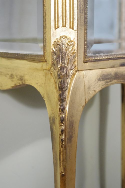 FRENCH GILT VITRINEDISPLAY CABINET - ADDITIONAL PHOTO 5
