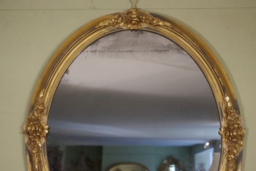 ENGLISH VICTORIAN GILT OVAL WALLOVERMANTLE MIRROR - ADDITIONAL PHOTO 2