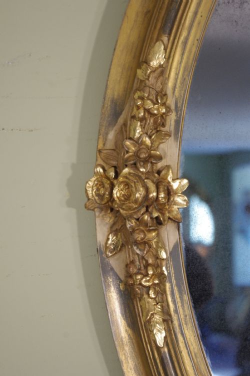 ENGLISH VICTORIAN GILT OVAL WALLOVERMANTLE MIRROR - ADDITIONAL PHOTO 7