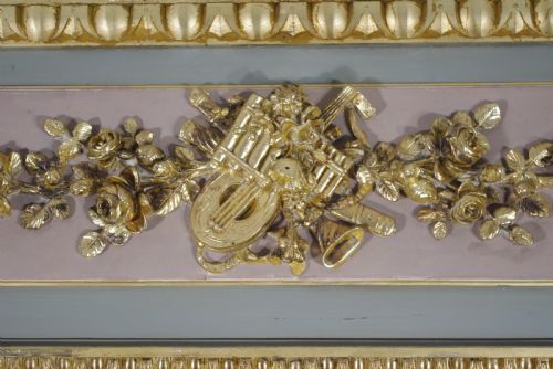 FRENCH PAINTED AND PARCELGILT LARGE TRUMEAUOVERMANTLE MIRROR - ADDITIONAL PHOTO 5