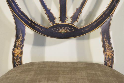 SET OF FOUR BLACK LACQUER AND GILT CHINOISERIE CHAIRS - ADDITIONAL PHOTO 12