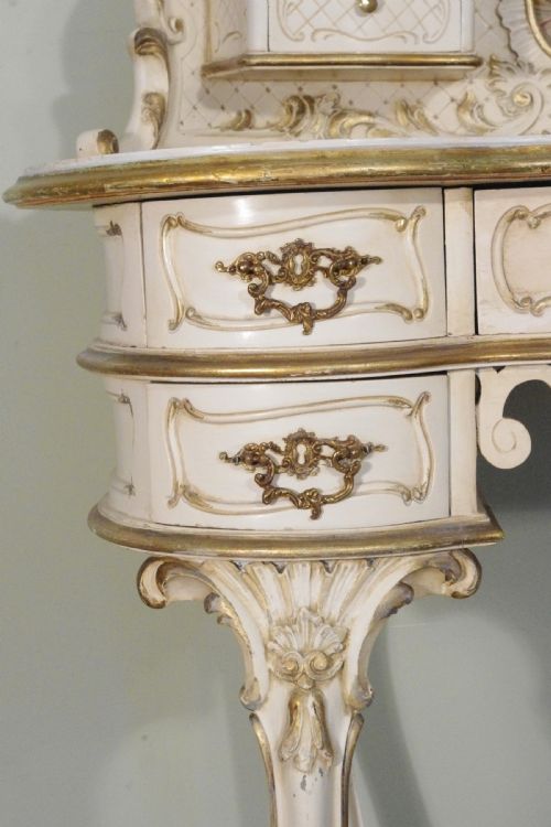 1920'S FRENCH PAINTED AND PARCELGILT DRESSING TABLE - ADDITIONAL PHOTO 7