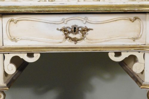 1920'S FRENCH PAINTED AND PARCELGILT DRESSING TABLE - ADDITIONAL PHOTO 10