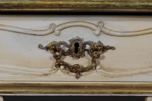 1920'S FRENCH PAINTED AND PARCELGILT DRESSING TABLE - ADDITIONAL PHOTO 11