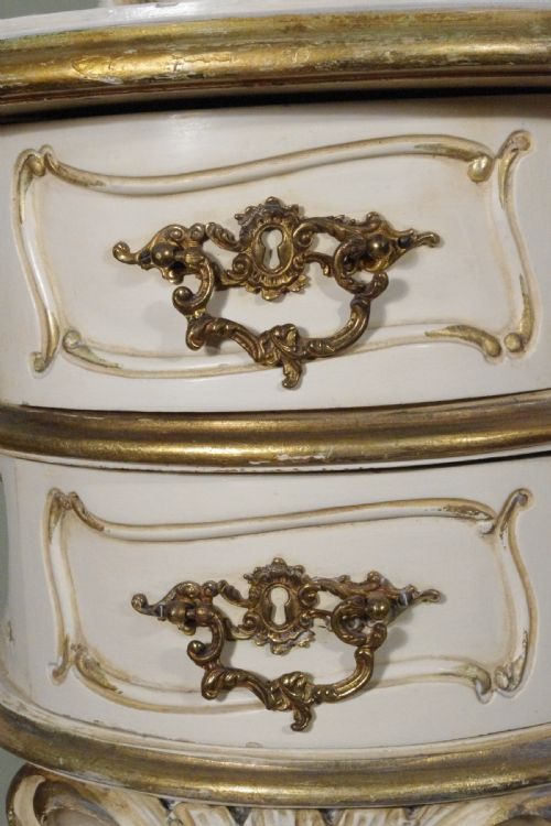 1920'S FRENCH PAINTED AND PARCELGILT DRESSING TABLE - ADDITIONAL PHOTO 12
