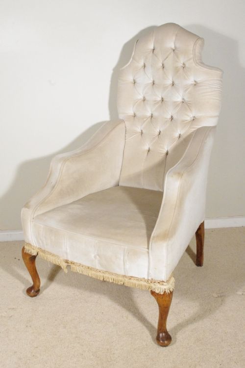 victorian walnut high back buttoned armchair - CATEGORY: ANTIQUE CHAIRS - DATED VICTORIAN
