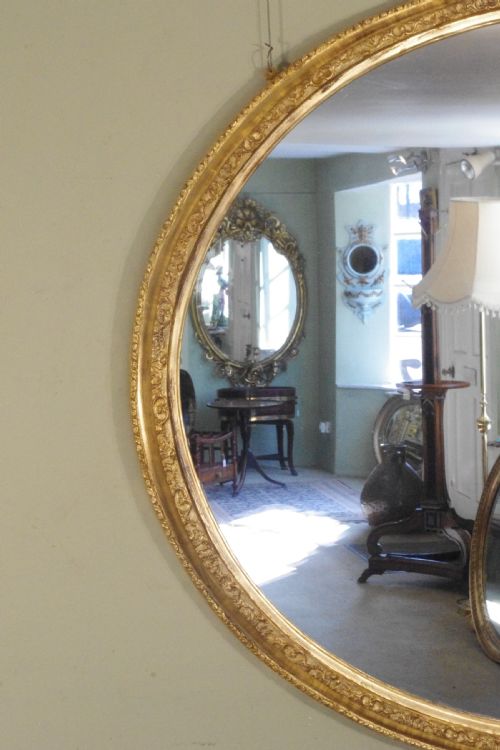ENGLISH VICTORIAN GILT VERY LARGE OVAL OVERMANTLEWALL MIRROR - ADDITIONAL PHOTO 1