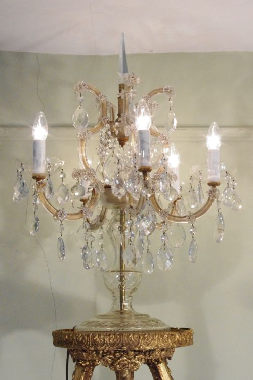 STUNNING PAIR OF CRYSTAL CANDELABRA LIGHTS ON GILT TORCHERES - ADDITIONAL PHOTO 5