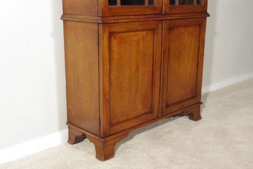 SMALL EDWARDIAN MAHOGANY BOOKCASE - ADDITIONAL PHOTO 5