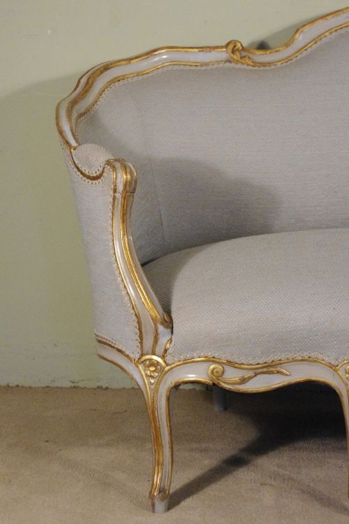 FRENCH LOUIS XV STYLE PAINTED AND PARCELGILT TWO SEATER SOFA - ADDITIONAL PHOTO 2