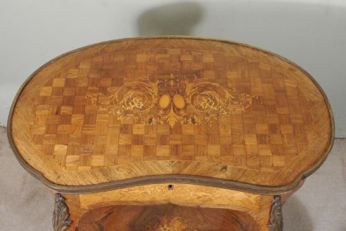 FRENCH ORMOLU MOUNTED KINGWOOD WORKOCCASIONAL TABLE WITH PARQUETRY AND MARQUETRY INLAY - ADDITIONAL PHOTO 5