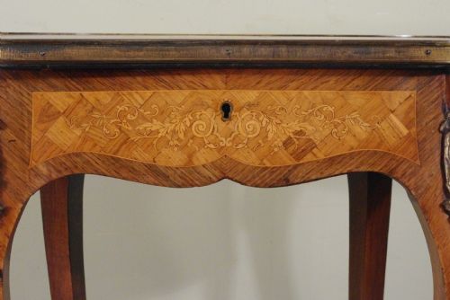 FRENCH ORMOLU MOUNTED KINGWOOD WORKOCCASIONAL TABLE WITH PARQUETRY AND MARQUETRY INLAY - ADDITIONAL PHOTO 13