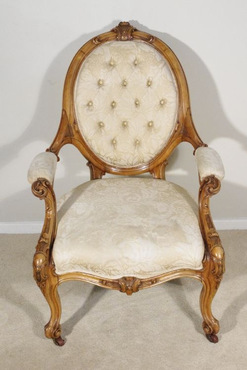 VICTORIAN WALNUT BUTTON BACK ARMCHAIR - ADDITIONAL PHOTO 1