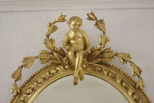 PAIR OF VICTORIAN GILT OVAL GIRANDOLE MIRRORS WITH PUTTO CRESTING - ADDITIONAL PHOTO 5
