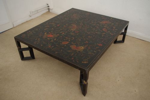 CHINESE BLACK LACQUER AND PARCELGILT LARGE LOW TABLECOFFEE TABLE - ADDITIONAL PHOTO 1