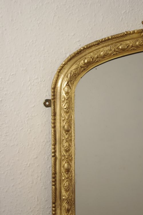VICTORIAN GILT ARCH TOP OVERMANTLE MIRROR WITH PRINCE OF WALES' FEATHERS - ADDITIONAL PHOTO 3