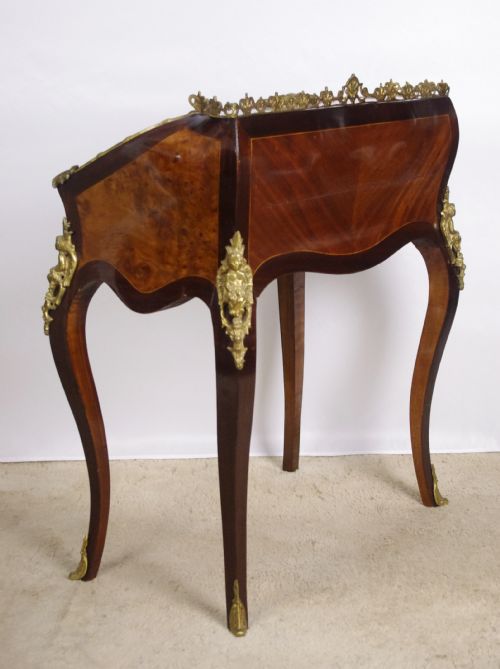 FRENCH LOUIS XV STYLE BUREAU DE DAME WITH GILT METAL MOUNTS - ADDITIONAL PHOTO 12