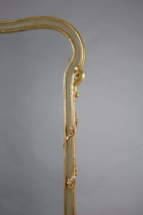 FRENCH LOUIS XV STYLE PAINTED AND PARCELGILT FOUR FOLD SCREEN - ADDITIONAL PHOTO 5