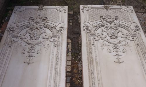 PAIR OF 19TH CENTURY FRENCH PAINTED DECORATIVE BOISERIE WALL PANELS - ADDITIONAL PHOTO 1