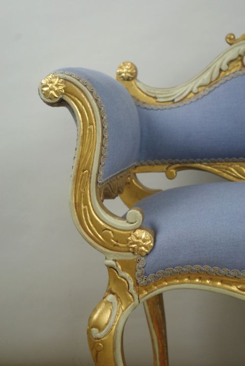 19TH CENTURY FRENCH GILT OCCASIONAL CHAIR WITH SCROLL ARMS - ADDITIONAL PHOTO 6