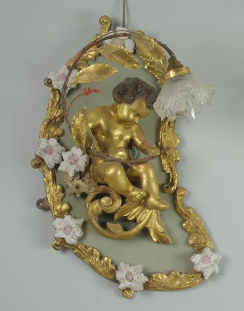 PAIR OF 19TH CENTURY FRENCH GILT PUTTI WALL LIGHTS - ADDITIONAL PHOTO 1