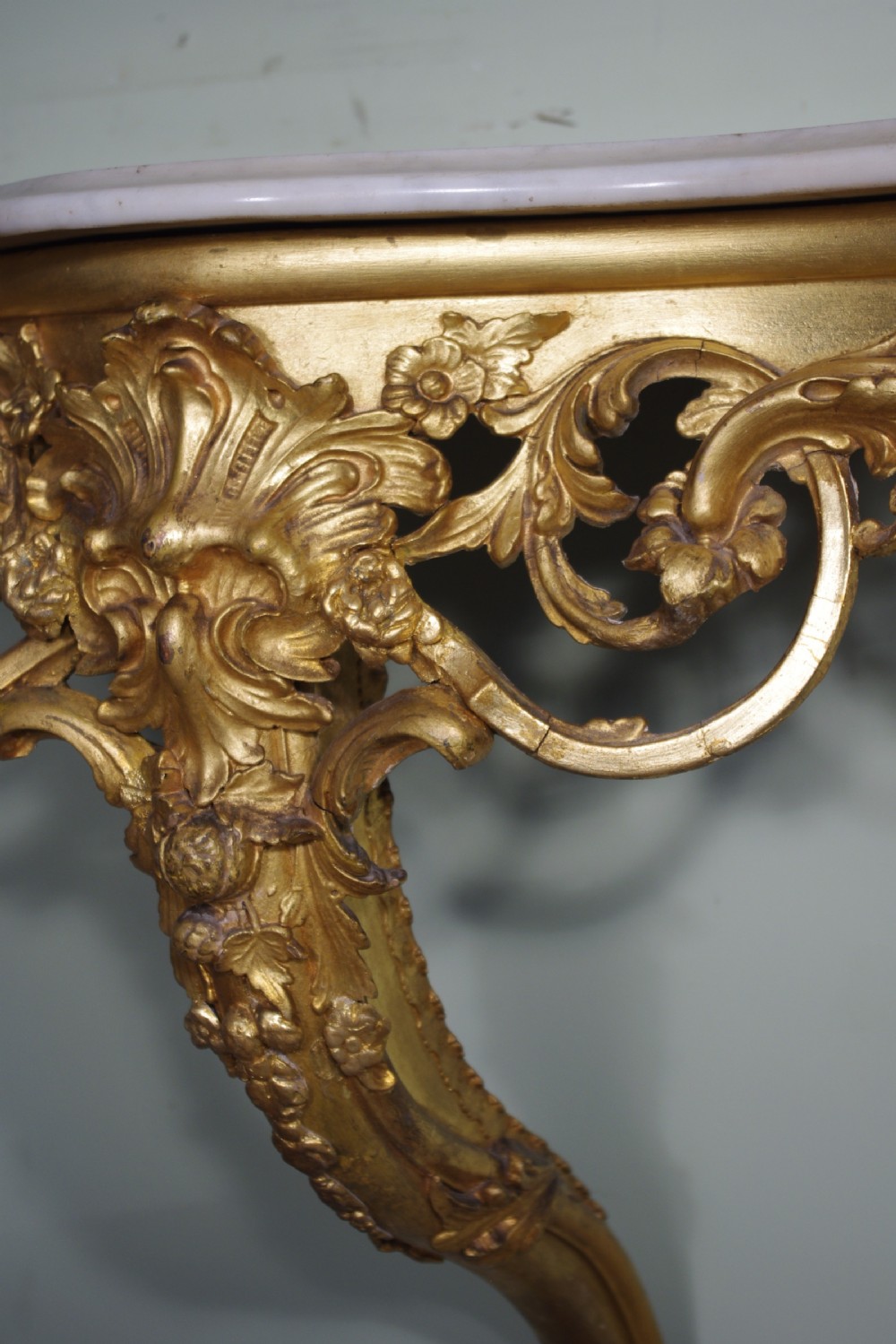 Gilt Console Table with Marble Top View XI