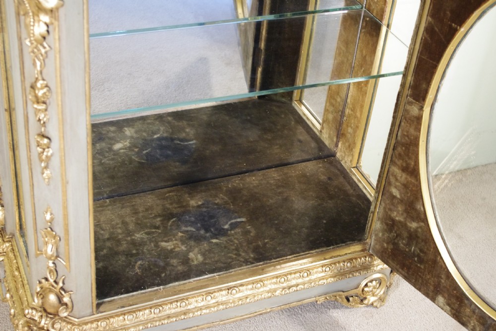 French Painted and Parcel-Gilt Vitrine with Marble Top View XIV
