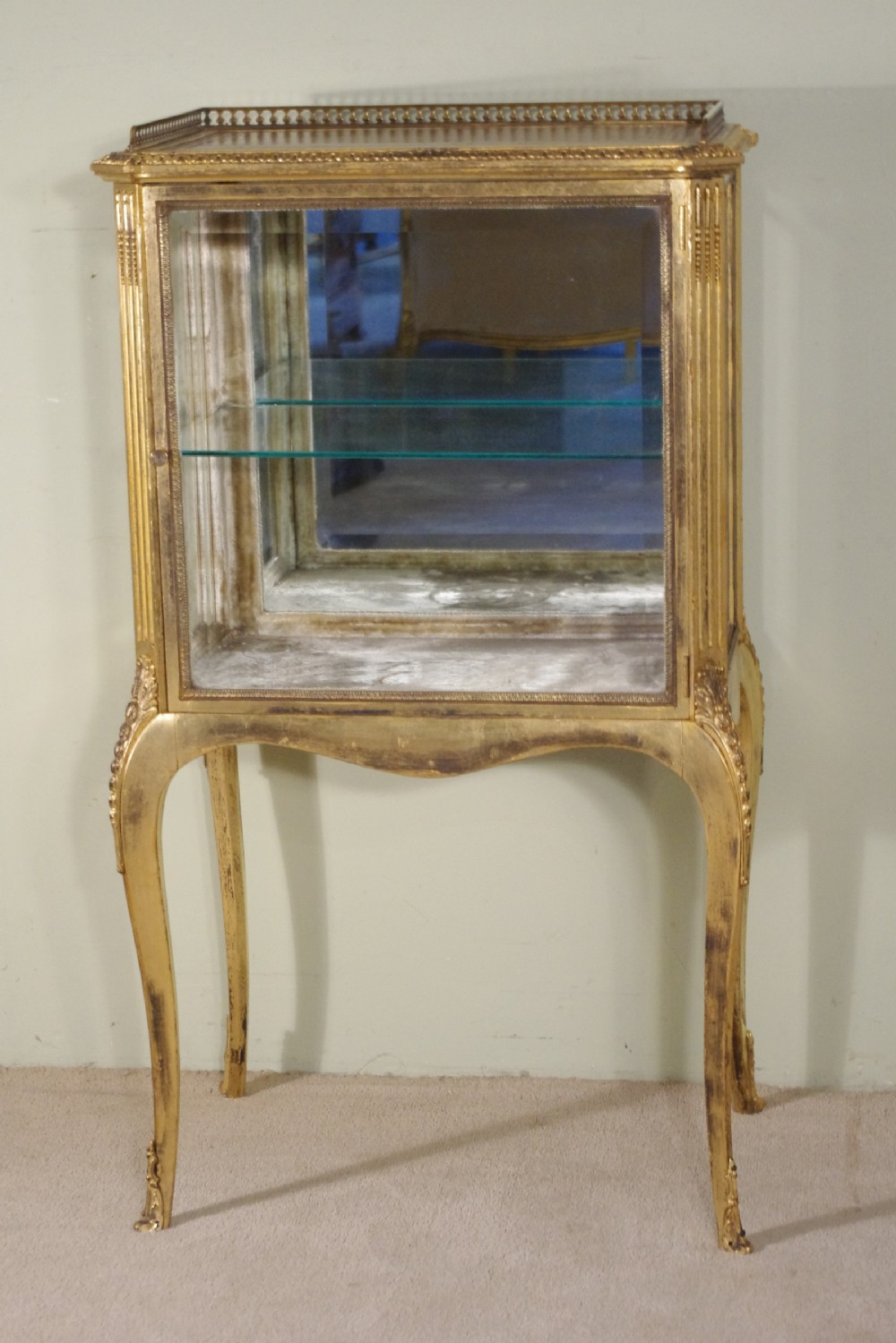 French Gilt Vitrine/Display Cabinet View II