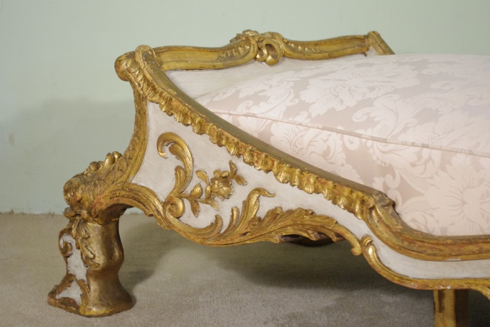 19th Century Gilt Chaise Longue Day Bed View XVI