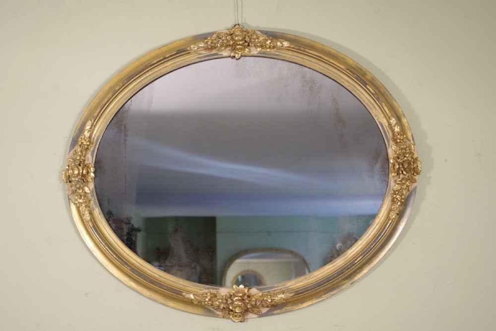 English Victorian Gilt Oval Wall/Overmantle Mirror View II