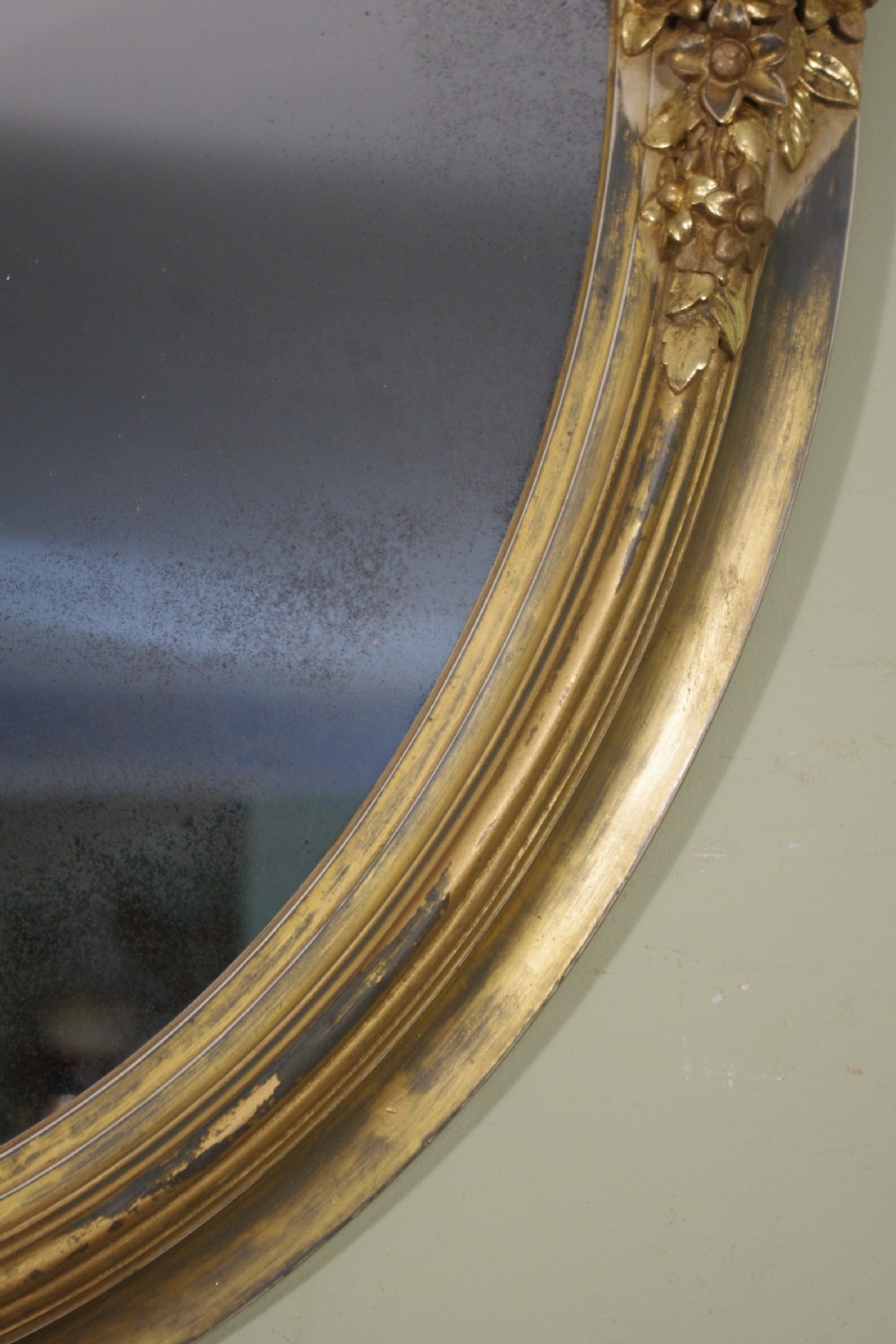 English Victorian Gilt Oval Wall/Overmantle Mirror View XI