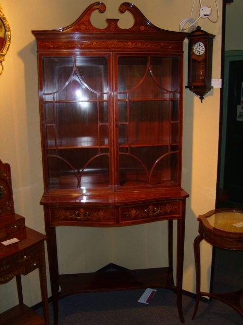 Display Cabinet in Mahogany