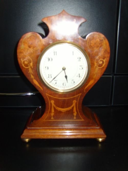 Mantle Clock
